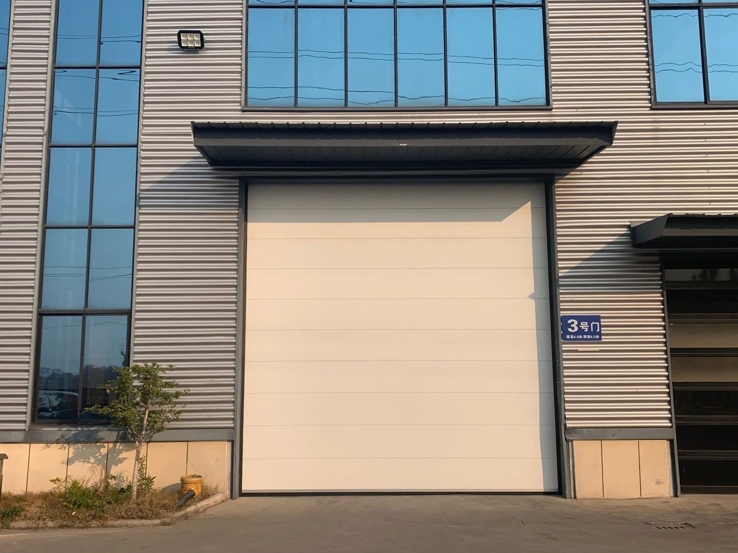 安必信工业门临夏回族服务站生产基地